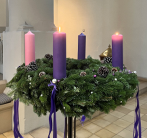 Adventskranz (c) Heilig Geist Krefel Adventskranz (c) Heilig Geist Krefel